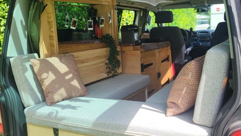 Tomáz – Zweisitziger Volkswagen-Campingbus aus dem Jahr 2006