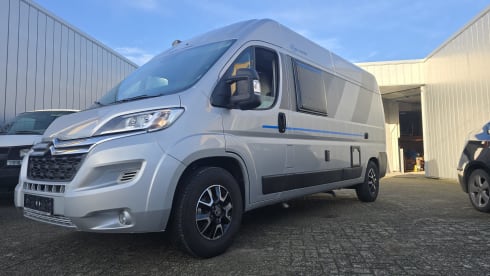 Offgrid Jumper  – 2p Sun Living bus from 2021