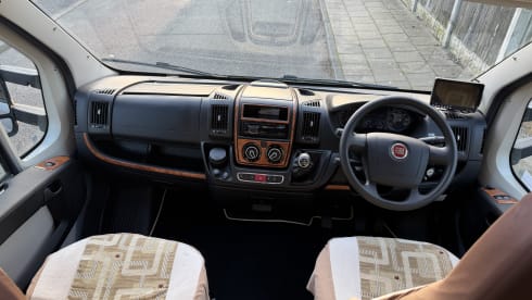 Burney  – 4 berth Bürstner semi-integrated from 2012