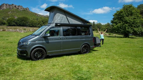 Rooby Doo – Luxury High Specification Family VW T6.1 4 Berth Campervan
