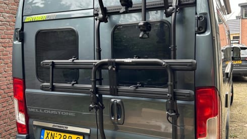 Jo'Berg – Hymer Yellowstone bus camper (with lifting roof) from 2019