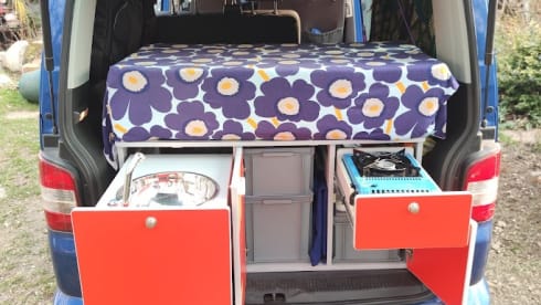 bluesky – vw t5 long wheelbase, free on the road surrounded by a blue sky
