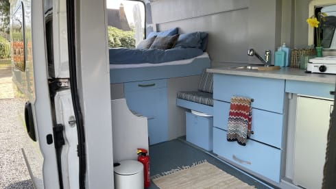 juul – super nice self-built 2p Peugeot Boxer camper bus from 2014 euro 5