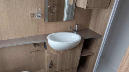 BILBO – 4 berth 4 seat Bessacar 2014 Motor Home with everything