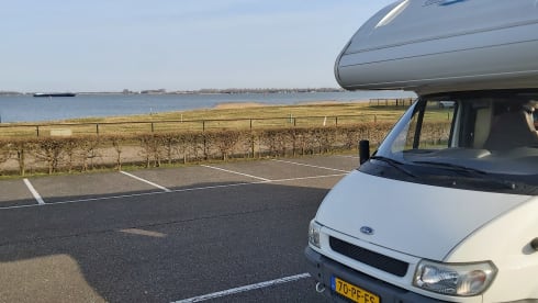 Spacious family camper
