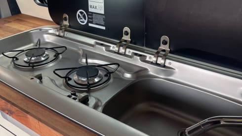 Harris – 2023 luxury transporter 6.1 auto Campervan