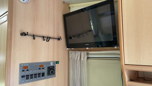 Knausiee – Nicely furnished family camper