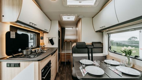 H15 – FIAT SUNLIGHT A68 - 6 bERTH 