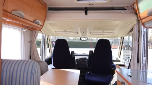 4p Hymer integrated from 2004