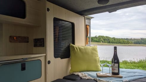 Kernow Cruiser – 2015 Luxury 2 Berth Transit Custom