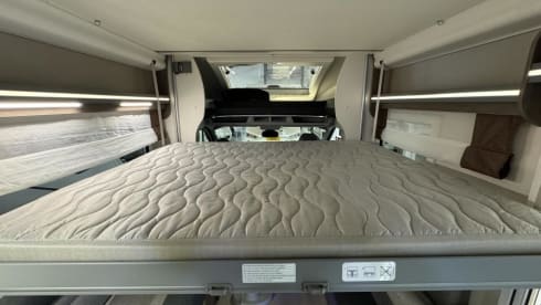 Challenger 380 automatic 4 persons
