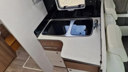 C29 – 4p Dethleffs semi-integrated from 2017