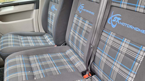 Van – 4 berth Volkswagen campervan from 2015