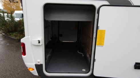 Luxury 4-person Adria Automatic