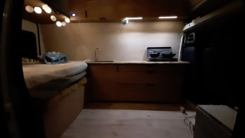 Hippiebus – Handmade really beautiful hippievan with solar panels