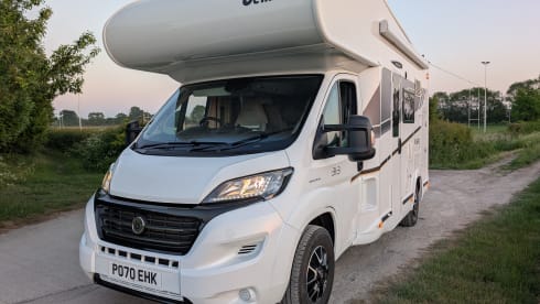 Ben – Luxury 4 berth Benimar Mileo 313 Compact Motorhome