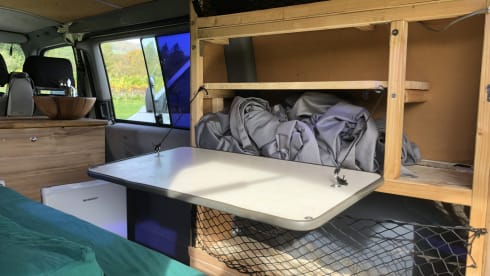 T 4 You – T4 with roof tent + gas heating at a bargain price from 15 EUR/person