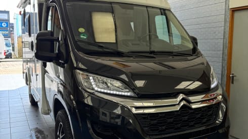 2-seater Citroën semi-integrated from 2022