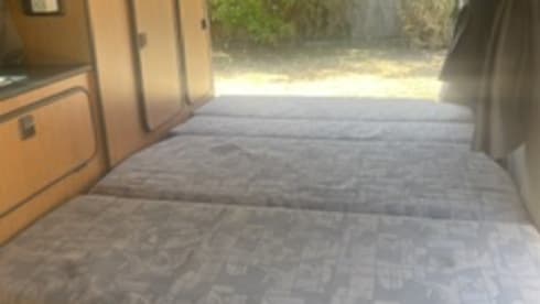 Volkswagen campervan met 4 slaapplaatsen uit 2005