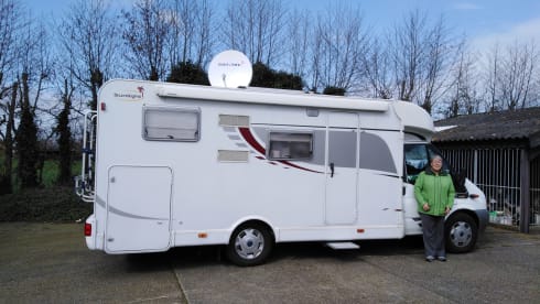 Starting a car ... Your holiday has now started in a beautiful Sunlight T65