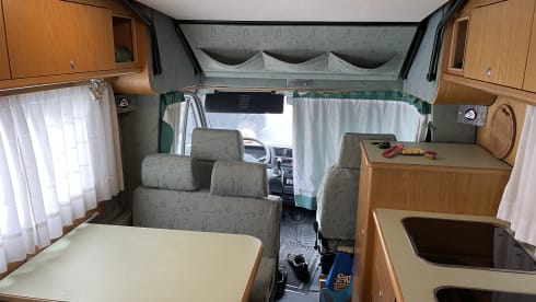 Lukanoir  – Compact, manoeuvrable top-class motorhome perfect for couples