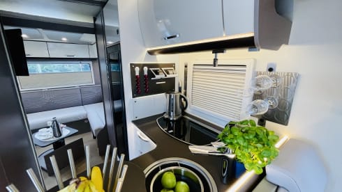 4. LeySi – Luxury mobile home Bürstner Lyseo TD744 Harmony