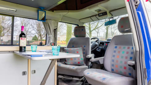 Foelie – 4p Volkswagen campervan uit 2002