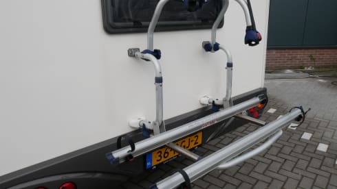 McLouis M700, 6 couchages et assises.