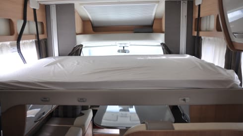 Zonnige zuiden – 6p McLouis semi-integrated uit 2020