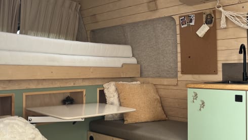 Wim  – 2p Renault campervan uit 2014