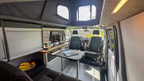 Luxury 5 person Volkswagen Camper