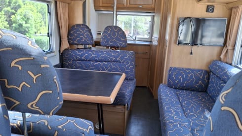 bart – 5p Hymer semi-integrated 