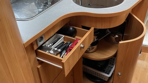 3p Adria Mobil semi-integrated from 2008