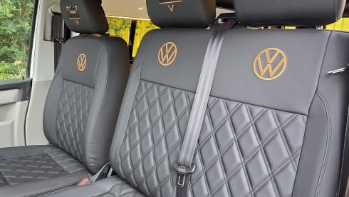 Busbie – 5 berth Volkswagen campervan from 2016