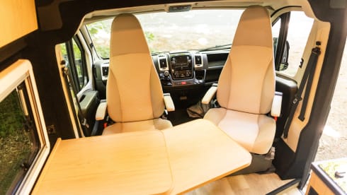 Travel-Vans 2 person very luxurious camper