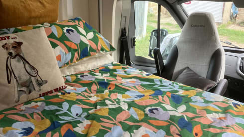 Bumble –  4 Berth Ford Chausson Welcome 
