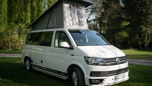 Eleanor  – Volkswagen T6 Highline LWB campervan 