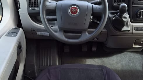 Fiat Adria Twin 640 buscamper  – Zweisitziger Fiat-Bus aus dem Jahr 2011