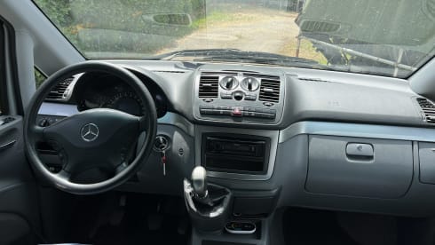 Blu – Mercedes Benz Viano Marco Polo 4 seats