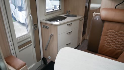 2-seater Bürstner semi-integrated from 2018