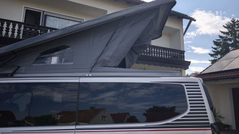 BETSY – Urban Camper Bürstner Copa C530 2025 WC Aufstelldach AHK 4 Personen