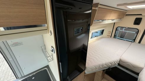 luxury Adria Twin 640 Supreme bus camper | Length beds | 165 hp