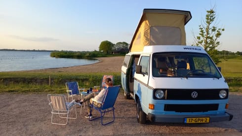 Stitch – Retro 5p Volkswagen Westfalia campervan from 1982 Stitch