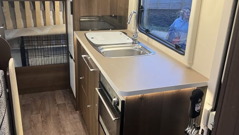 Roulotte Roller Team Zefiro 765 a 6 posti letto del 2018