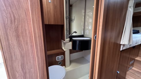 Esprit – 2p Dethleffs semi-integrated camper from 2014