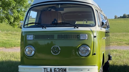 Olive – 'Olive' VW T2 Westfalia 1973 Campervan