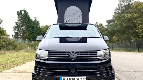 Camperino  – VW Campervan T28 Pop, 4 Berth
