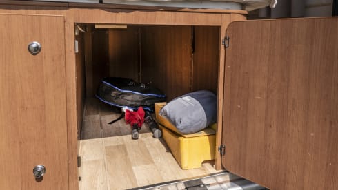luxury bus camper automatic with French bed
