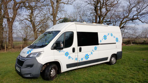 Marguerite – Perfect for 2. Dog-friendly too!