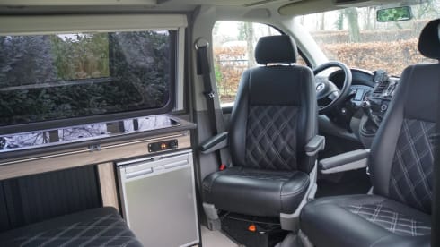 Mats de camperbus – 2-4p Volkswagen campervan from 2018